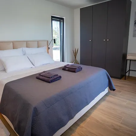 M Villa